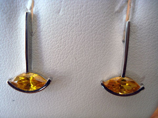 Boucles d'oreilles barrette zircon jaune or blanc 750