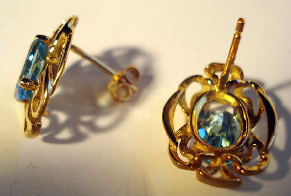 Boucles d'oreilles topazes bleus or jaune 750