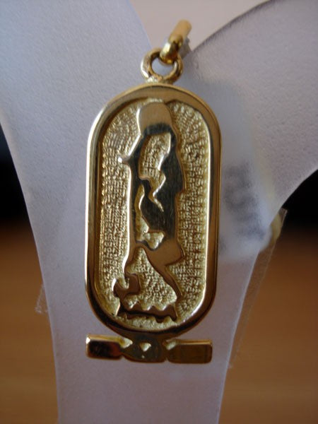 Pendentif égyptien cartouche or jaune 750 Lucas Lucor