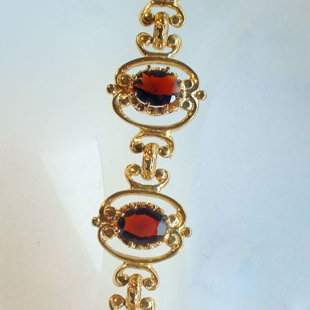 Bracelet grenats style ancien or jaune 750 GM