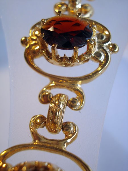 Bracelet grenats style ancien or jaune 750 GM