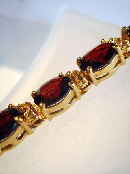 Bracelet rivière de grenats ovales or jaune 750