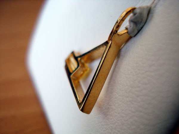 Pendentif triangle zirconium or jaune 750