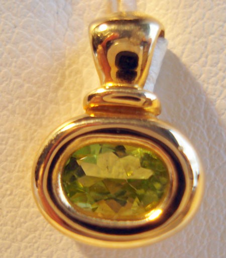 Pendentif péridot or jaune 750 Augis