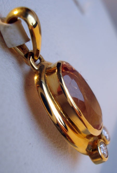 Pendentif  topaze jaune diamants or 750