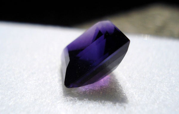 Améthyste taille carrée