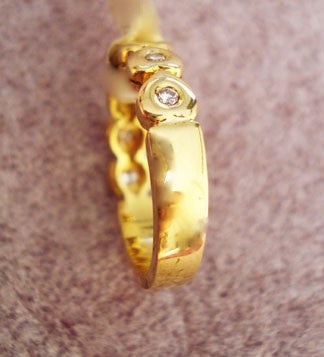 Demi-alliance cœurs diamants or jaune 750 Roure