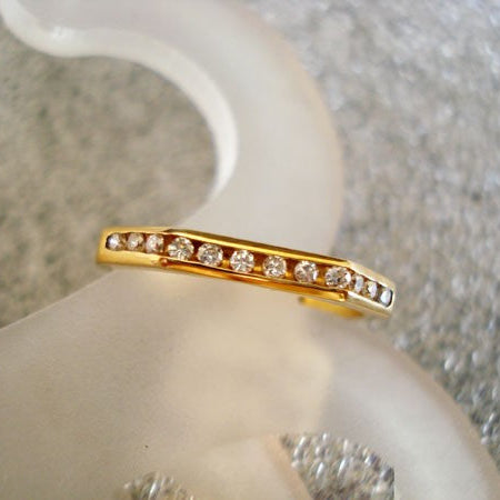 Petite demi-alliance rail diamants or jaune 750