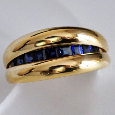 Bague Sourire saphirs carrés or jaune 750 Orest