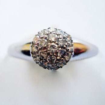 Bague pavé rond diamants or blanc 750