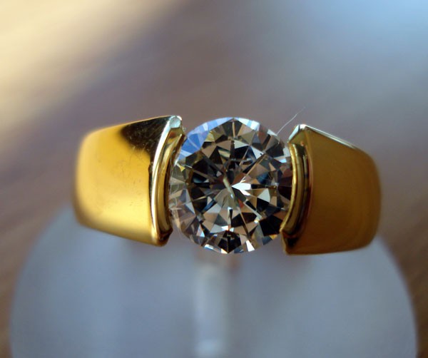 Bague solitaire diamant 1,16k or jaune 750