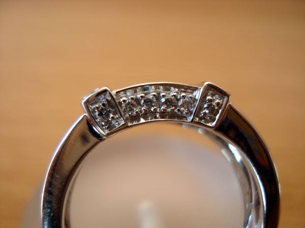 Anillo pavé de diamantes de oro blanco 750