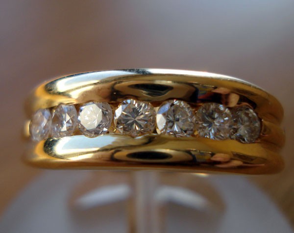 Demi-alliance rail diamants mm or jaune 750