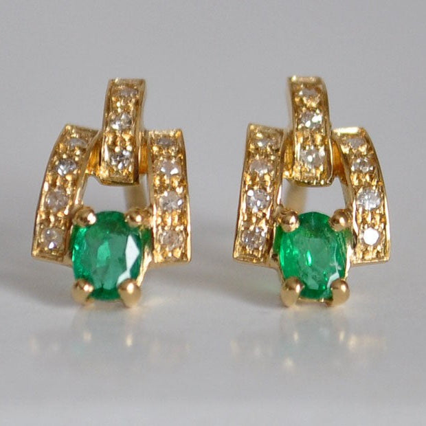Boucles d'oreilles émeraudes ovales diamants or jaune 750