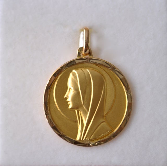 Médaille vierge or jaune 750 creuse 18 mm
