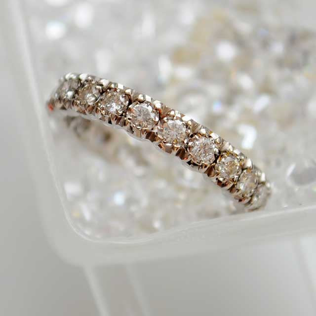 Alliance diamants tour complet or blanc 750 0,77k