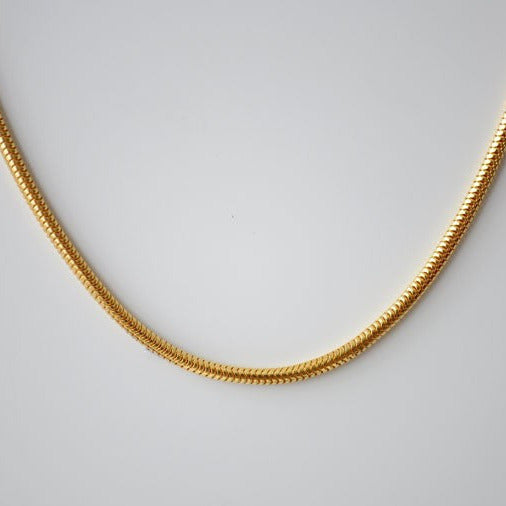 Chaine serpentine or jaune 750 45 cm