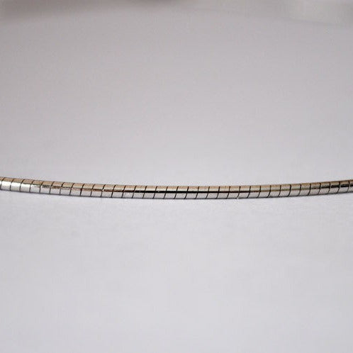 Collier câble Oméga rond 1,4 mm argent 925