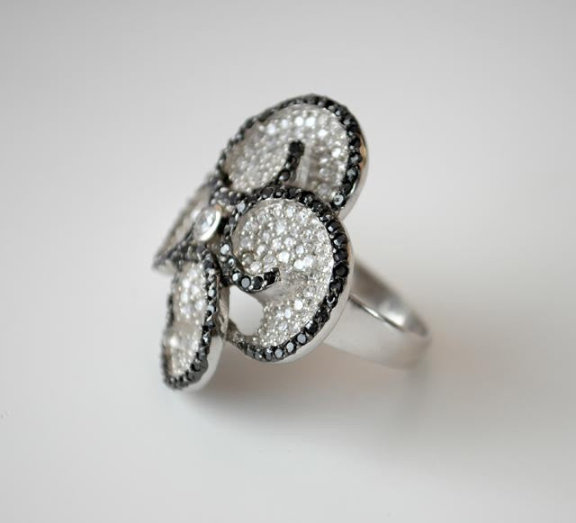 Grande bague zircons blancs noirs argent massif 925