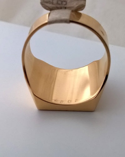 Chevalière homme carrée Pointe Diamant  or jaune 750