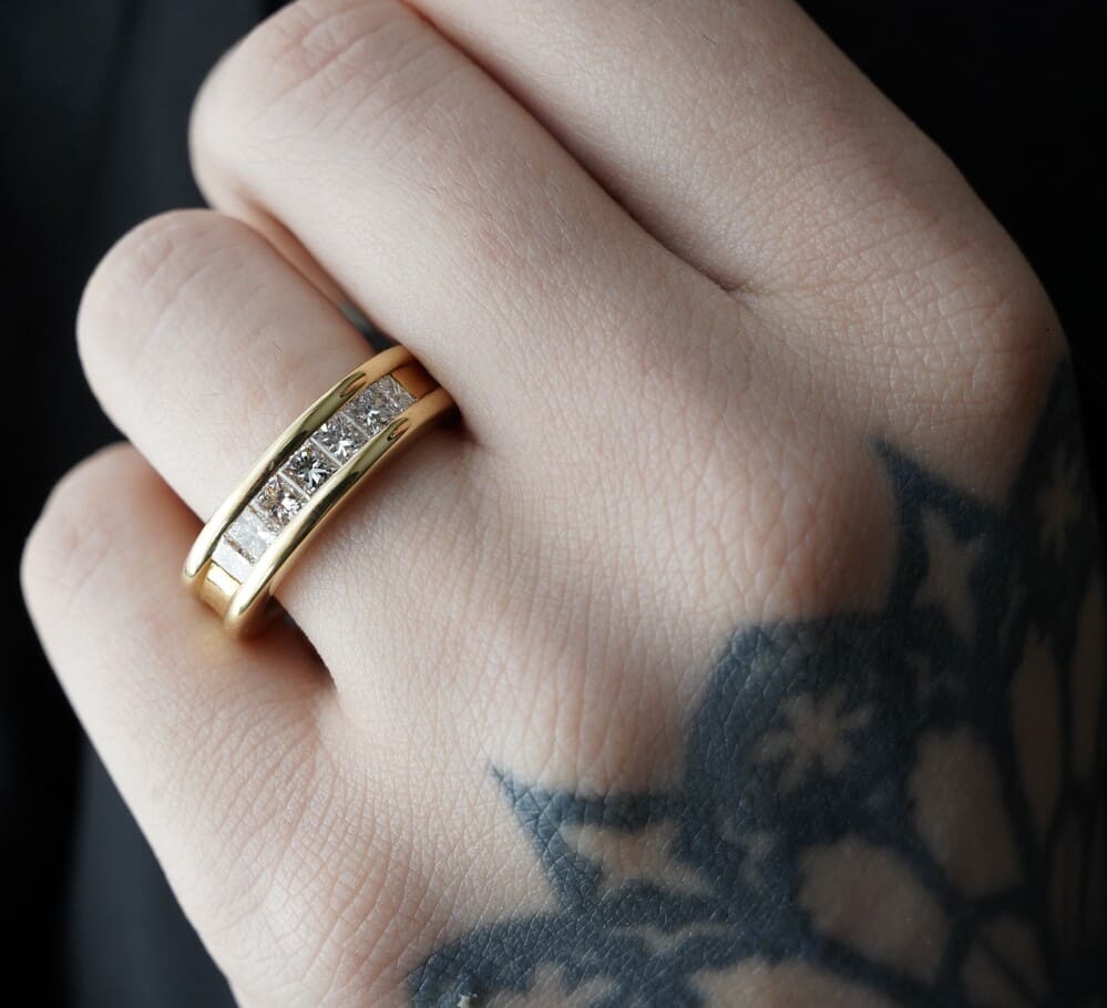 Demi-alliance diamants princesse or jaune 750