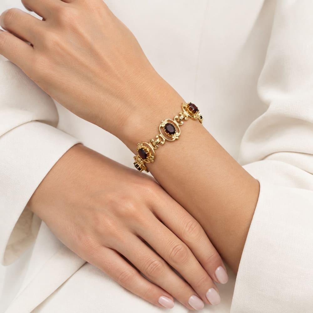 Bracelet grenats style ancien or jaune 750 GM