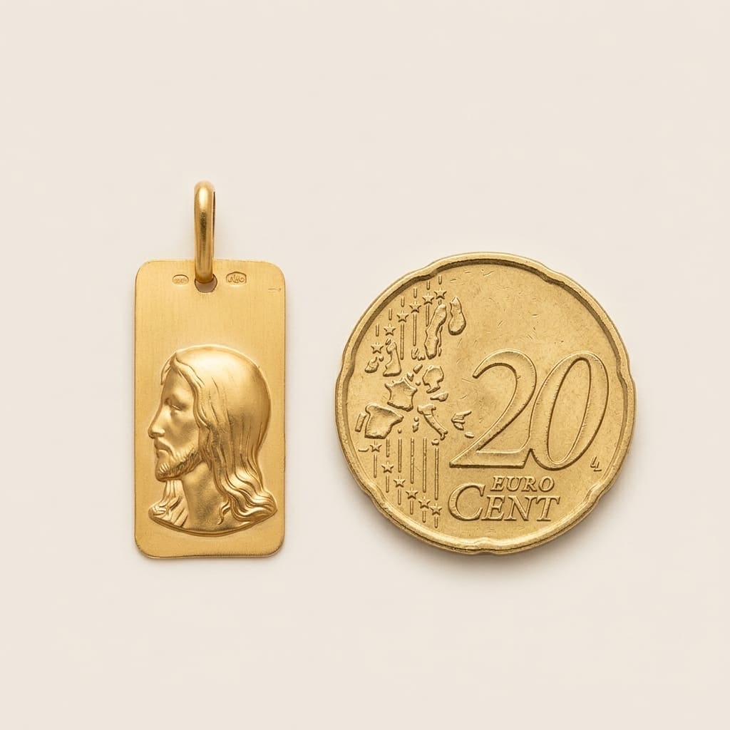 Médaille Christ or jaune 750 Augis 22 mm
