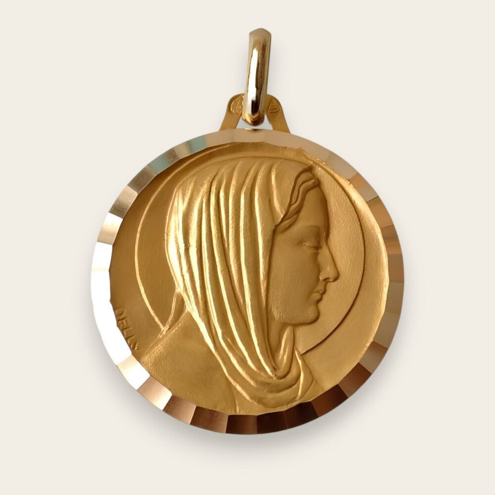 Médaille vierge or jaune 750 ciselé