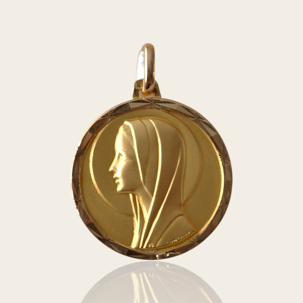 Médaille vierge or jaune 750 creuse 18 mm