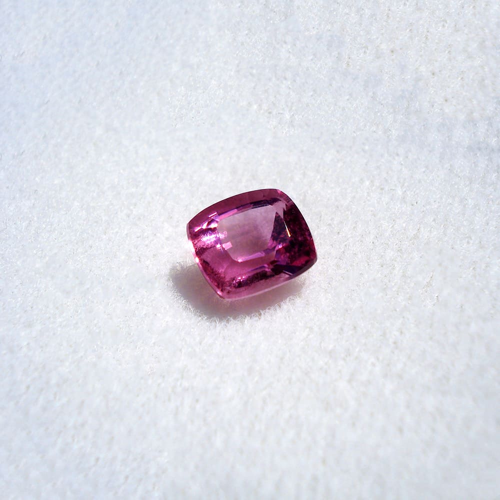 Tourmaline rose taille antique